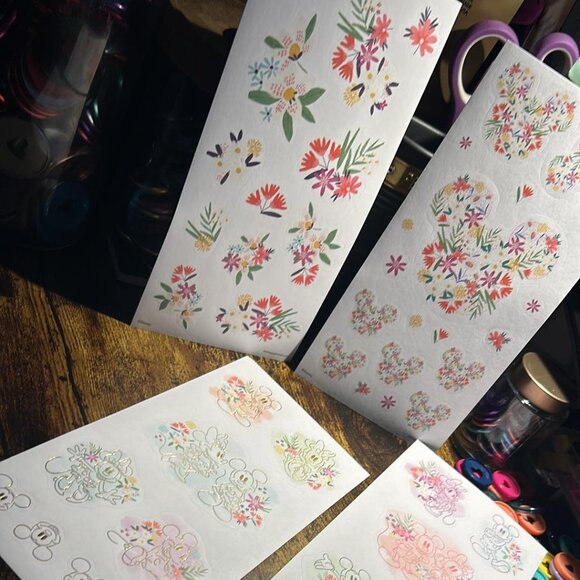 Happy Planner - Disney Mickey, Minnie Bundle - Items are NEW - Picture 8 of 10